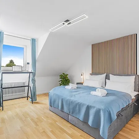 Prime: Design Fur 4 - Zentrale Lage Apartment *