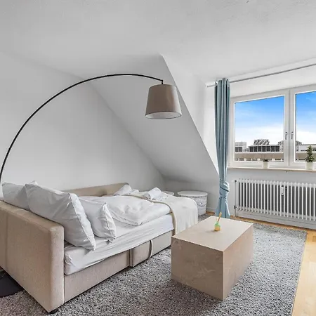 Prime: Design Fur 4 - Zentrale Lage Apartment Munich