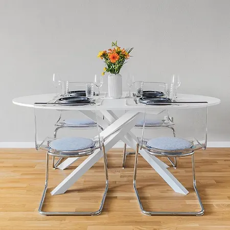 Prime: Design Fur 4 - Zentrale Lage